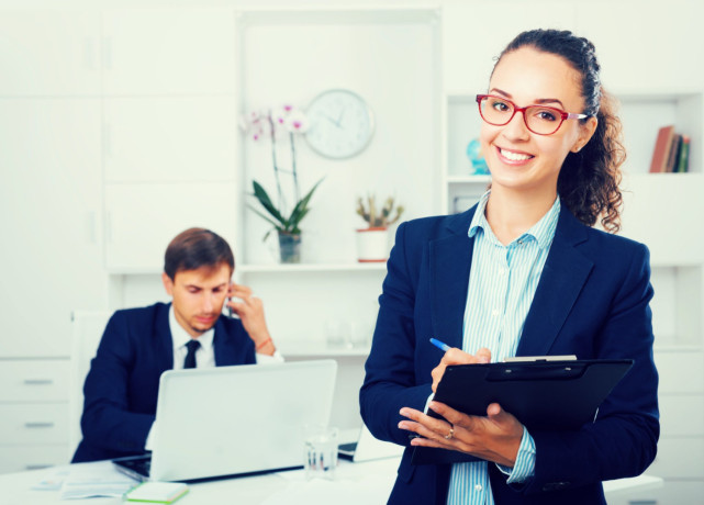 robota-dlia-divcini-zi-znanniam-tureckoyi-movi-big-0