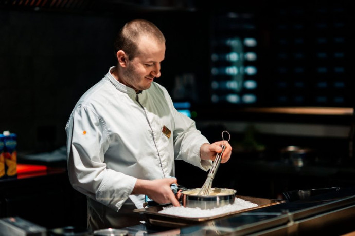 sef-kuxar-u-restoran-big-0