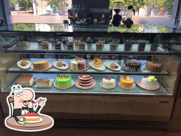 kuxar-v-avtorskii-restoran-big-0