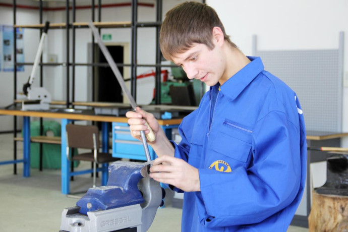 sliusar-montaznik-big-0